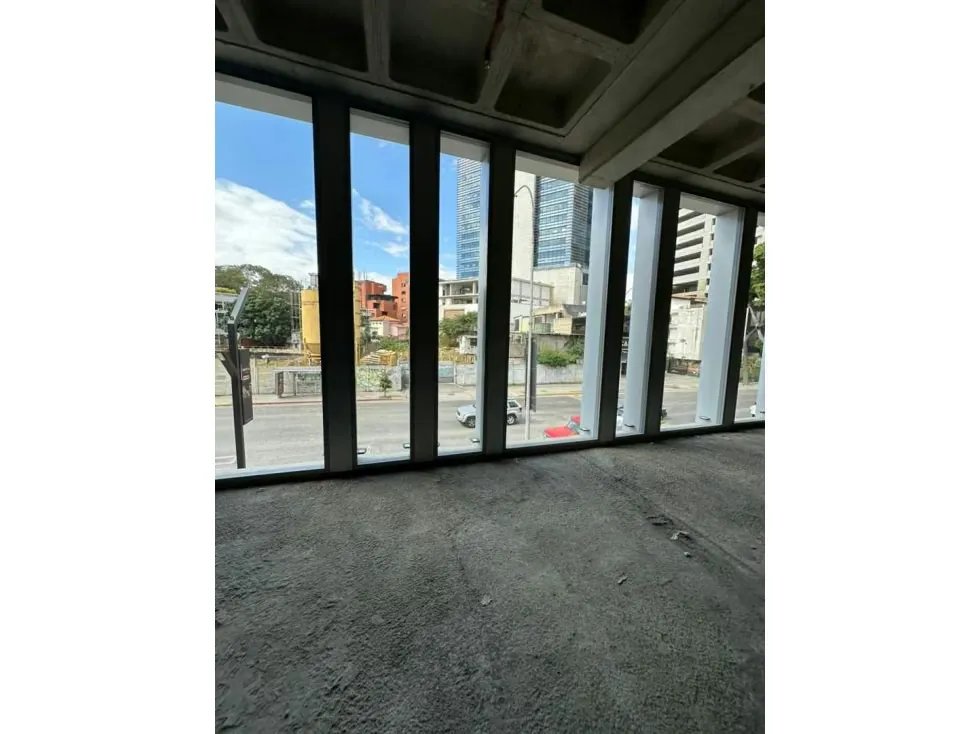 Oficina en venta 550m², Av principal de las Mercedes - 8