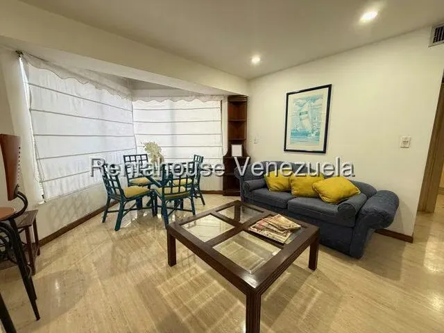 Apartamento (1 Nivel) en Venta en El Rosal, Distrito Metropolitano - 3