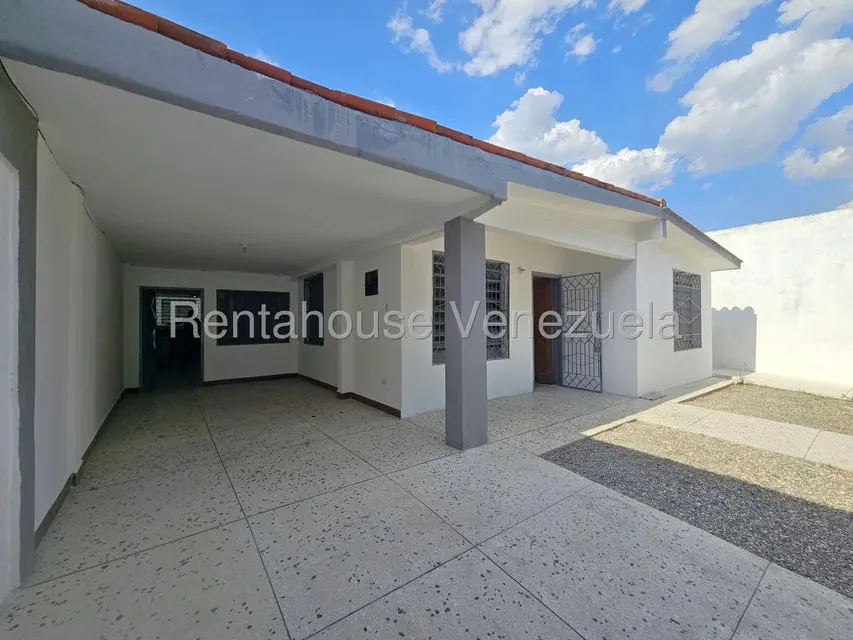Casa (1 Nivel) en Alquiler en Patarata, Lara
