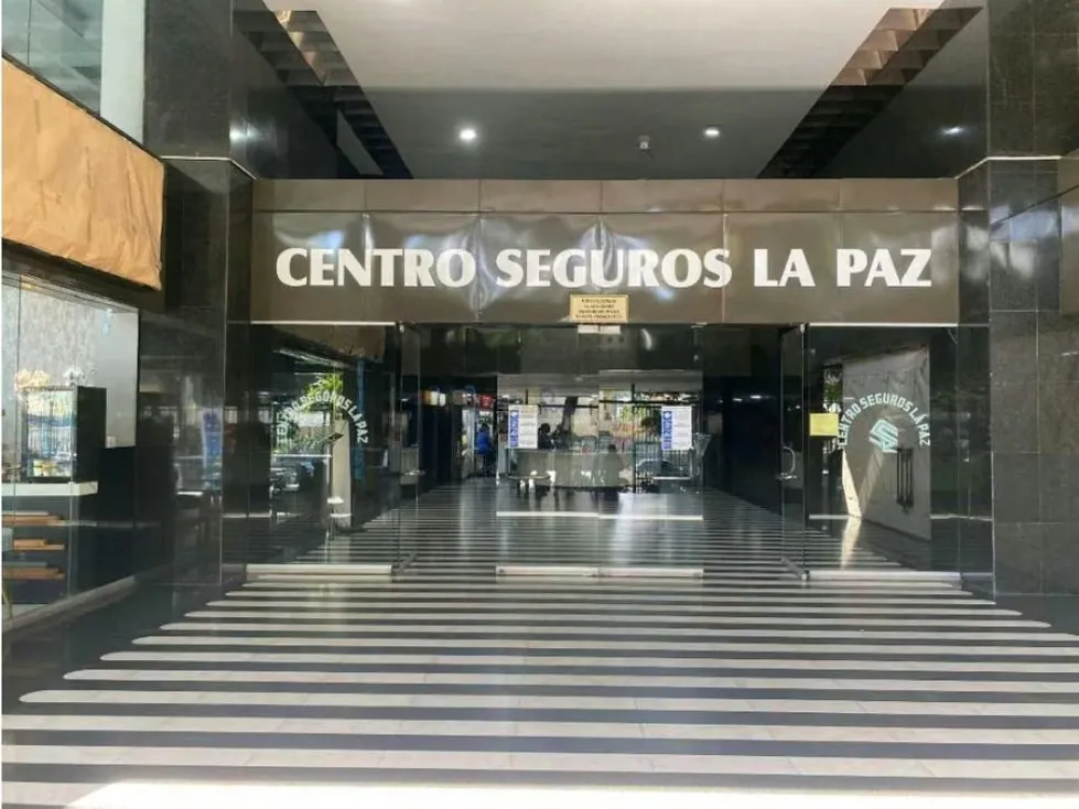 Alquiler oficina 865m2 Centro Seguros la Paz Boleita 5024 - 2