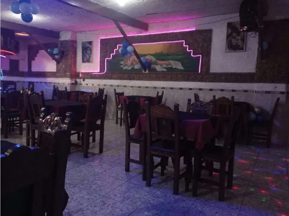 Inversión Unica Exclusivo Local con Licencia de Licores 232m2 - 4