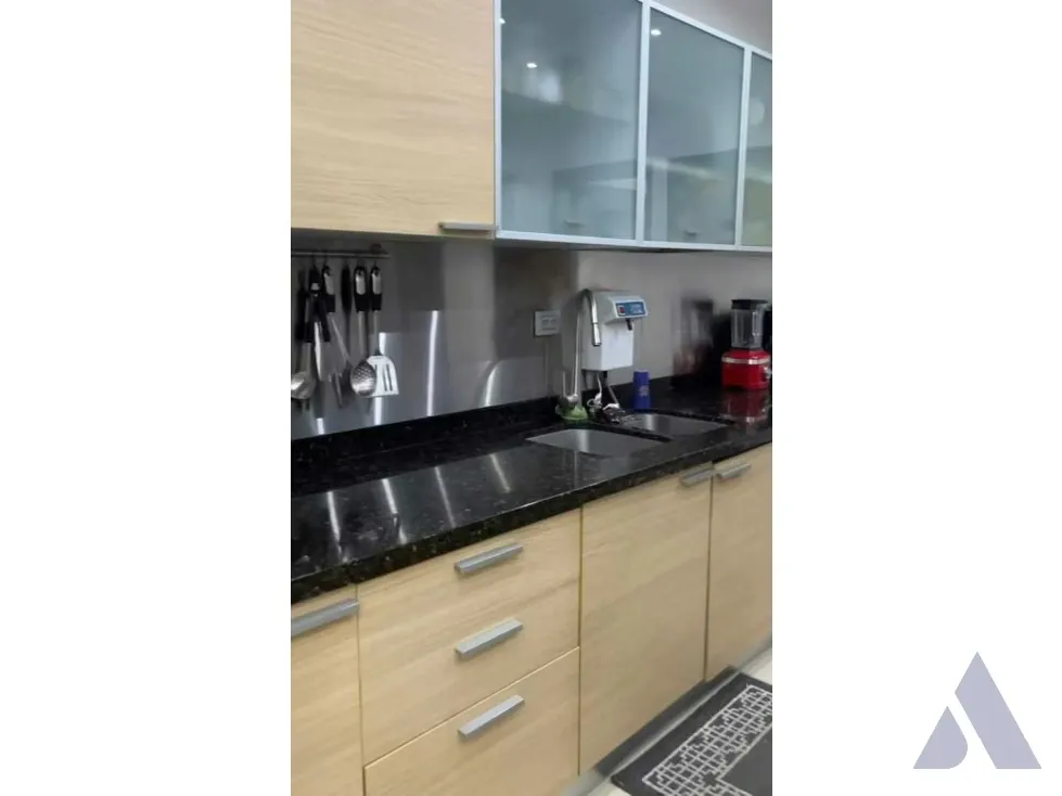 Se vende casa 678m2 Prados del Este 9863 - 7