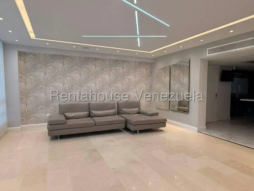 Apartamento (1 Nivel) en Alquiler en Mirador de Los Campitos I, Distrito Metropolitano - 16