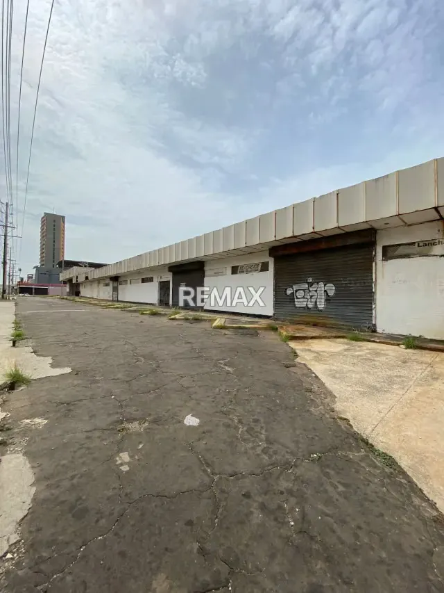 Oportunidad de Inversión de Alto Impacto: Complejo Comercial e Industrial en Sector Paraíso Maracaibo Zulia - 3