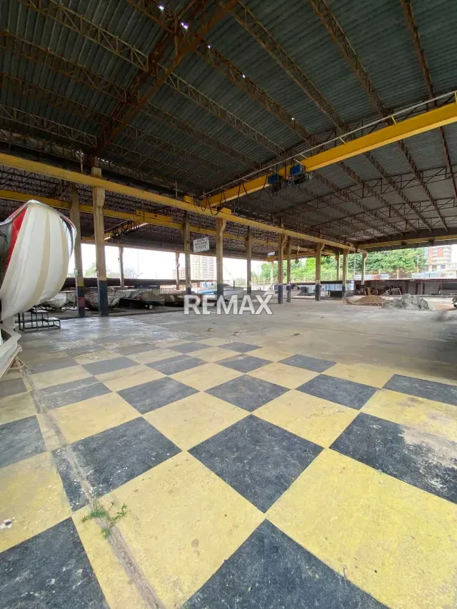 Oportunidad de Inversión de Alto Impacto: Complejo Comercial e Industrial en Sector Paraíso Maracaibo Zulia - 10
