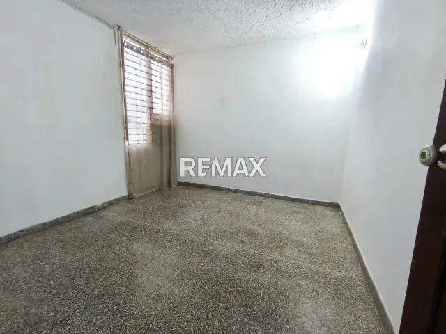 Alquiler de apartamento unipersonal tipo anexo en San Jacinto Edificio Paya - 3