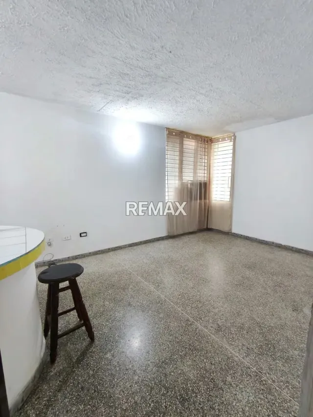 Alquiler de apartamento unipersonal tipo anexo en San Jacinto Edificio Paya - 5