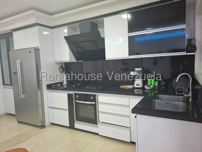Casa (Duplex) en Venta en La Rosaleda, Lara - 13
