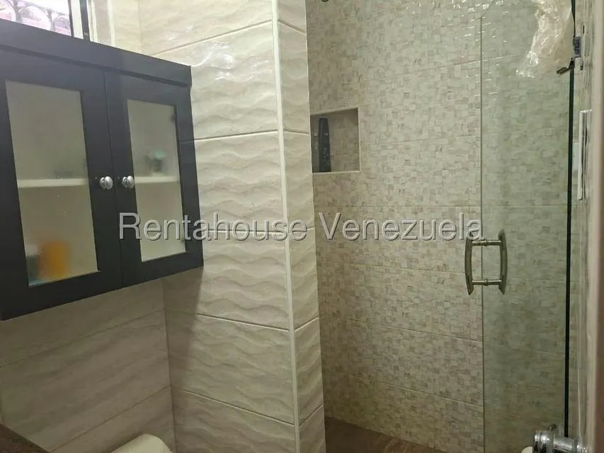 Casa (Duplex) en Venta en La Rosaleda, Lara - 21