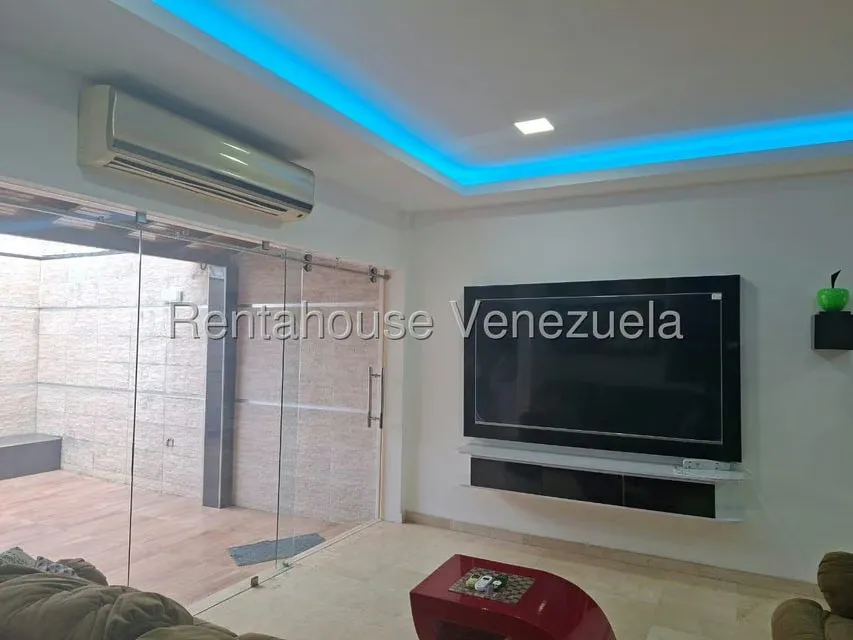 Casa (Duplex) en Venta en La Rosaleda, Lara - 4