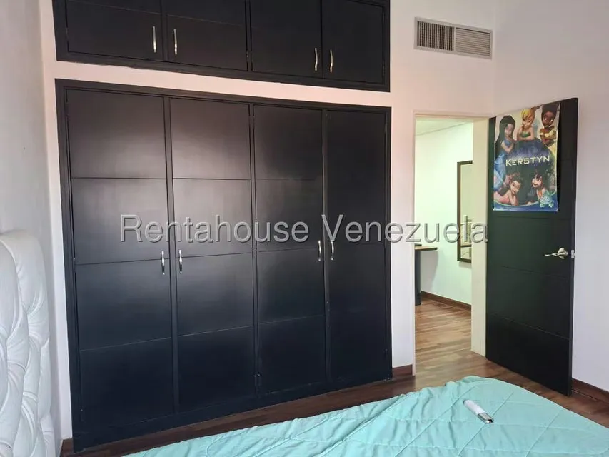 Casa (Duplex) en Venta en La Rosaleda, Lara - 39
