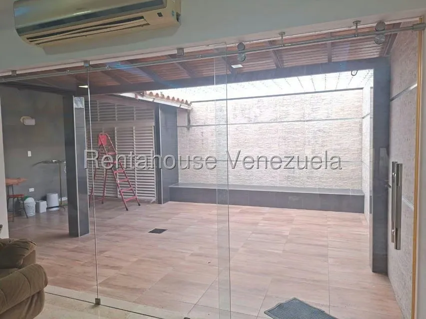 Casa (Duplex) en Venta en La Rosaleda, Lara - 8