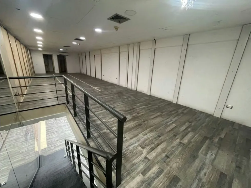 Vendo local 315m2 Chacaito 0573 - 13