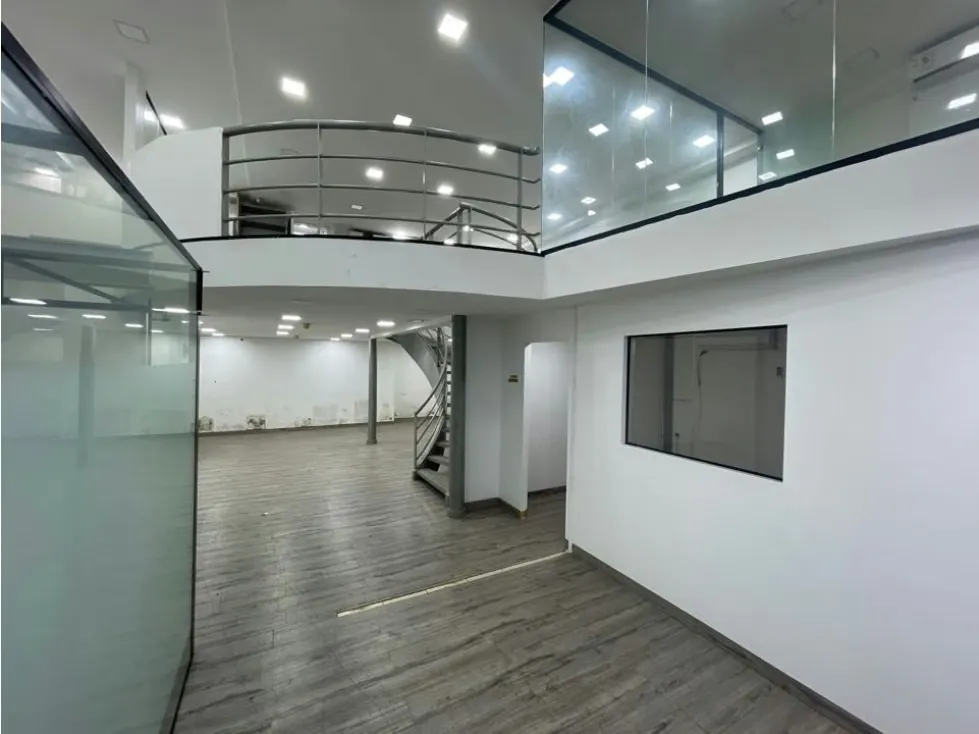 Vendo local 315m2 Chacaito 0573 - 8