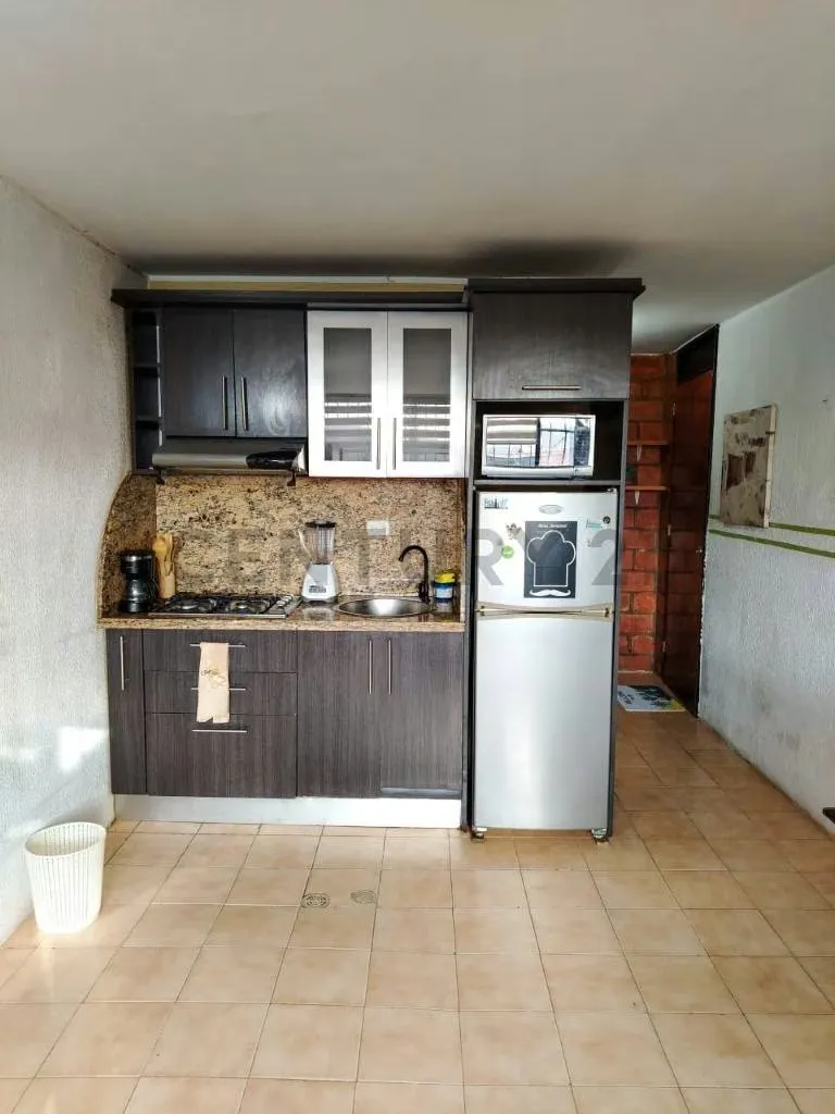 Te presentamos Apartamento en ALQUILER en el C.R Toquita Mejias Barcelona. - 2