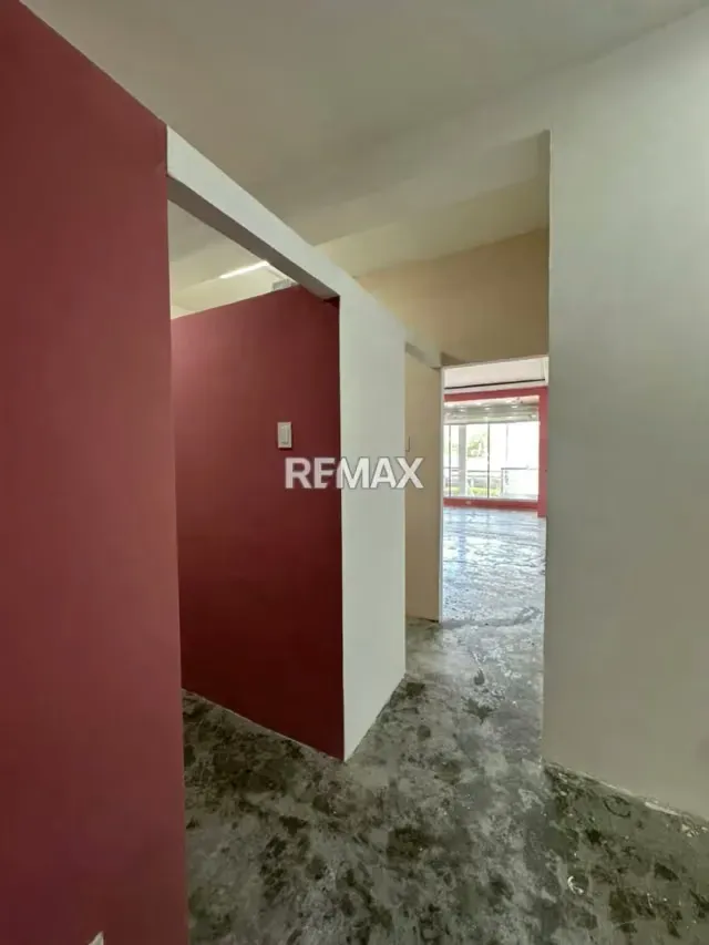 En Alquiler Local Comercial Céntrico en Ciudad Ojeda - 11