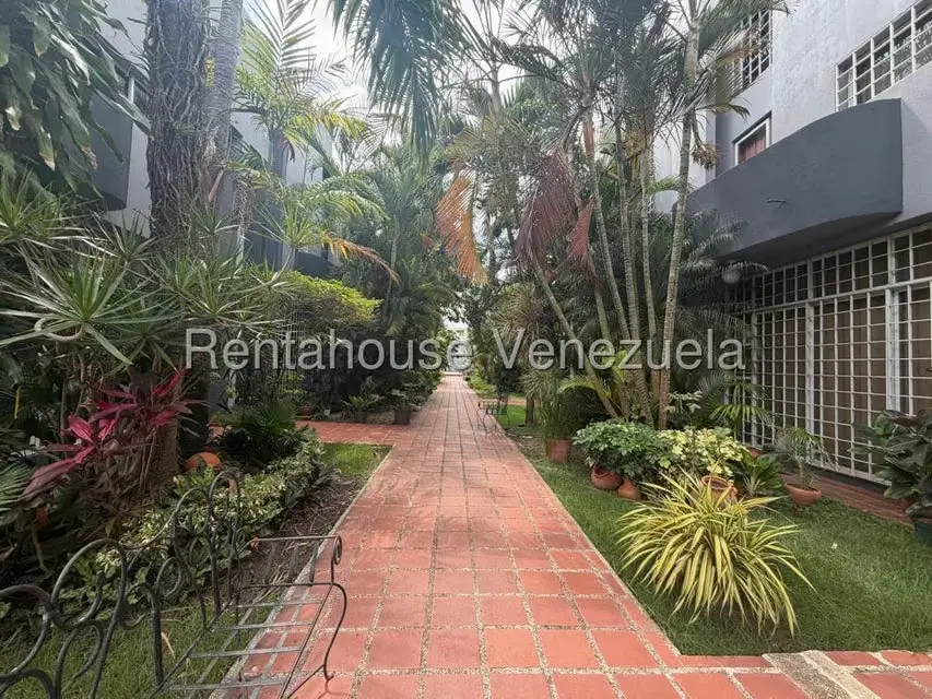 Casa (Duplex) en Venta en Zona Este, Lara - 60