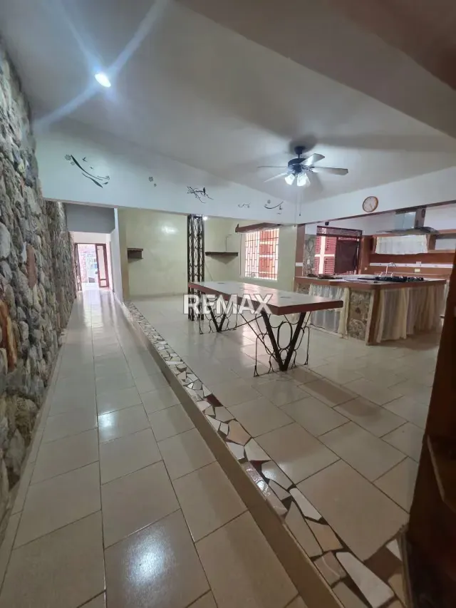 VENTA DE EXCLUSIVA CASA EN TERRAZA DE LOS NÍSPEROS CALLE CERRADA VALENCIA ESTADO CARABOBO - 4