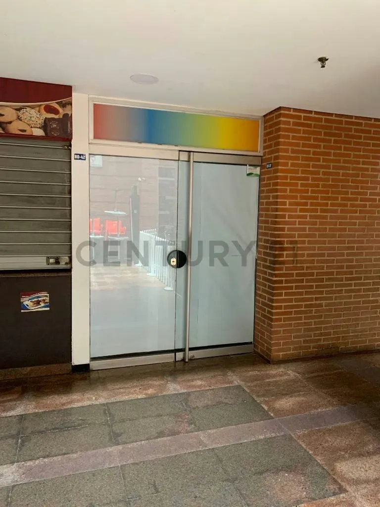 Alquiler de local Comercial en C.C. Pza. Las Americas