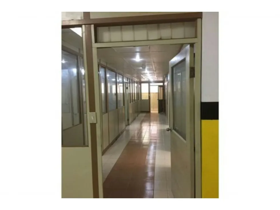 Se Vende Espectacular Piso Industrial de 1537m2 en Ruiz Pineda - 9