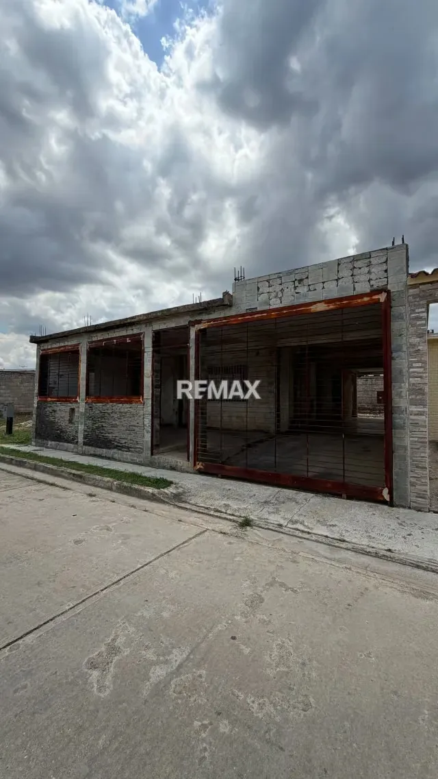 Se Vende Casa en Obra Blanca Urb Santa Paula Tocuyito Mun Libertador