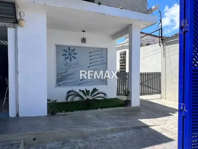 ALQUILER DE LOCAL PARA OFICINA O CONSULTORIO CERCANO AL HOSPITAL - 8