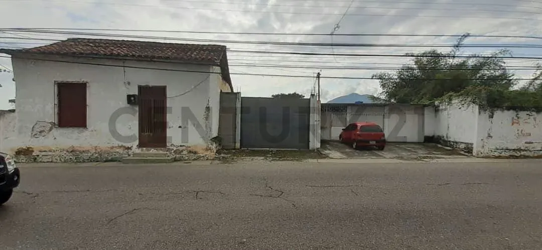 AmplioTerreno con Galpon en venta 750m2 Carvajal estado trujillo