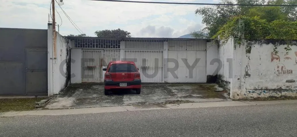 AmplioTerreno con Galpon en venta 750m2 Carvajal estado trujillo - 2