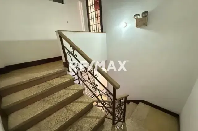 Venta de Edificio, Parroquia Santa Rosalía. Caracas - 4