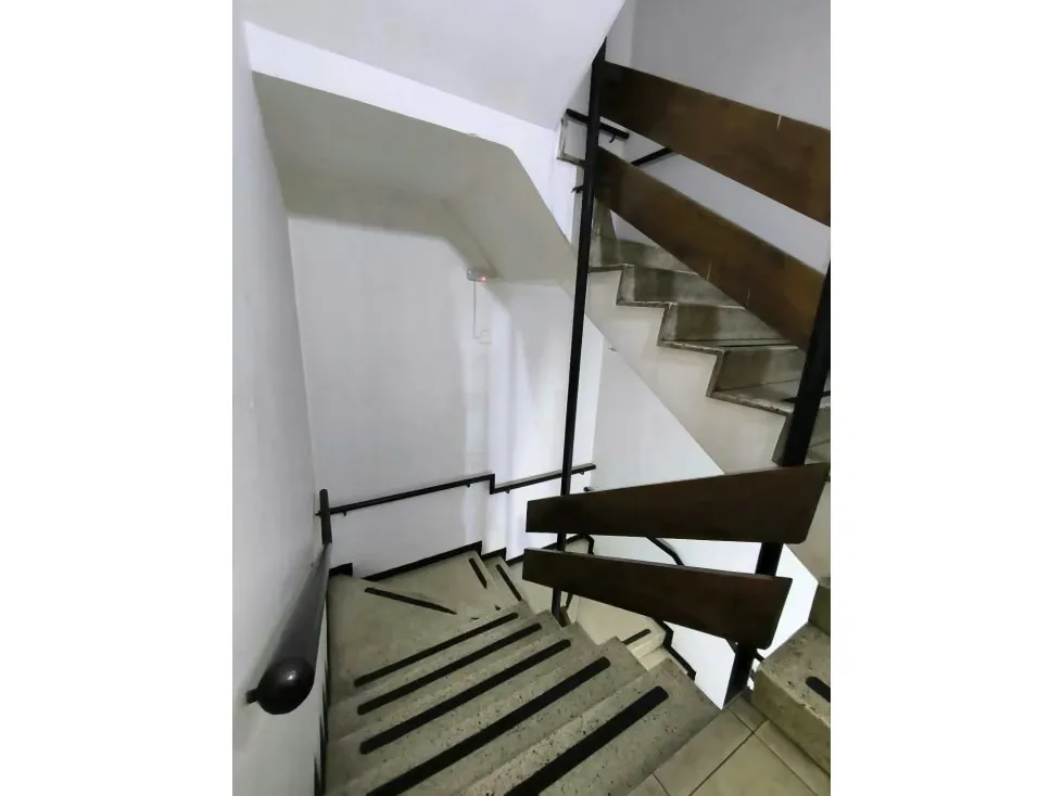 Vendo oficina 50m2 Centro Perú-Chacao 3878 - 4