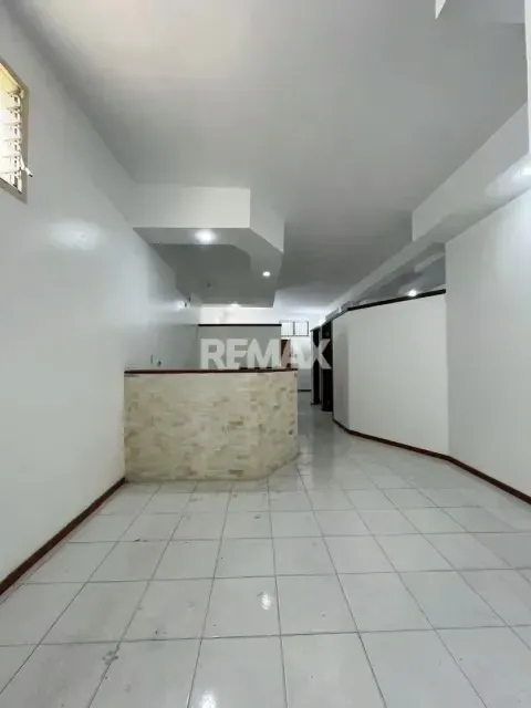 BELLO LOCAL EN VENTA. ACARIGUA ESTADO PORTUGUESA. EDIFICIO DOÑA TIA . - 12