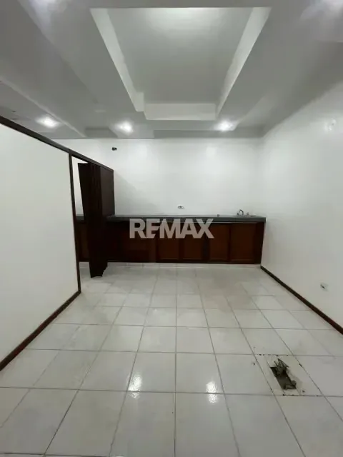 BELLO LOCAL EN VENTA. ACARIGUA ESTADO PORTUGUESA. EDIFICIO DOÑA TIA . - 6