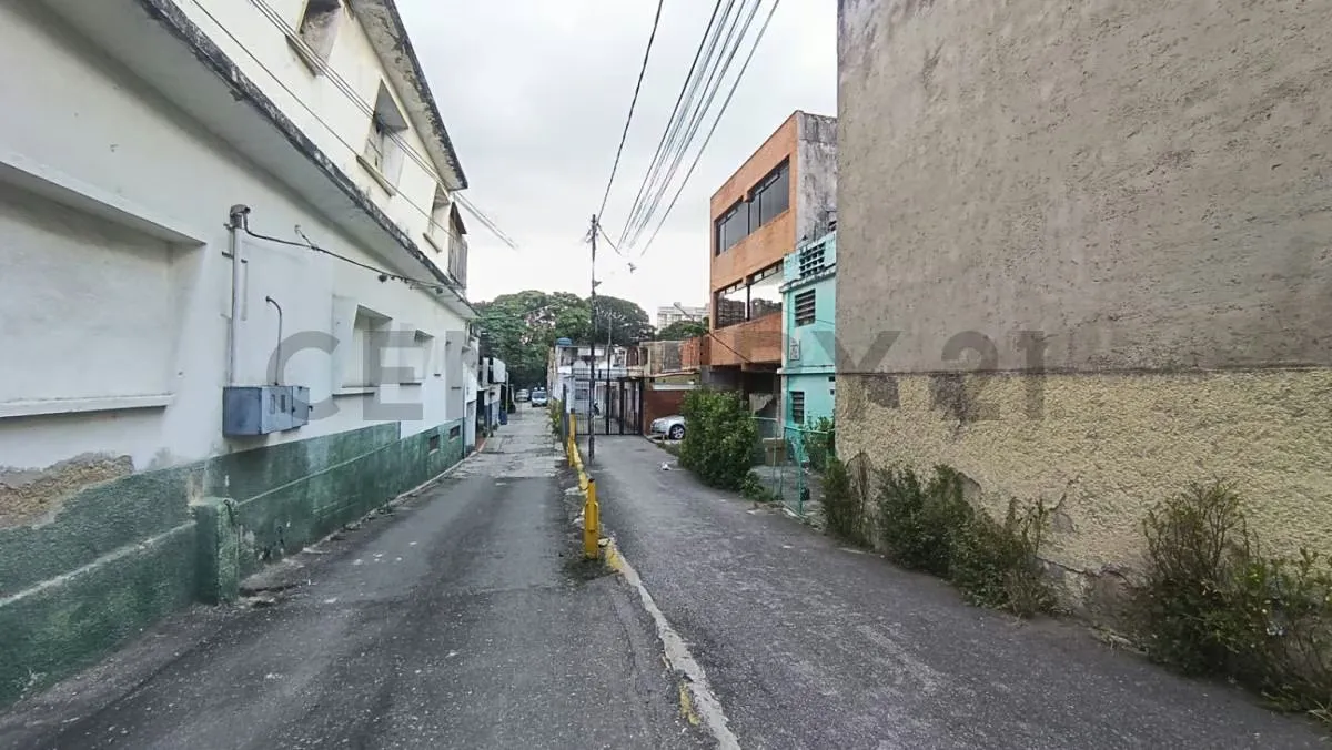Terreno con Galpón Comercial en venta en Boleita Sur, Caracas - 3