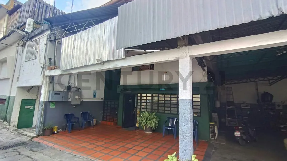 Terreno con Galpón Comercial en venta en Boleita Sur, Caracas - 4