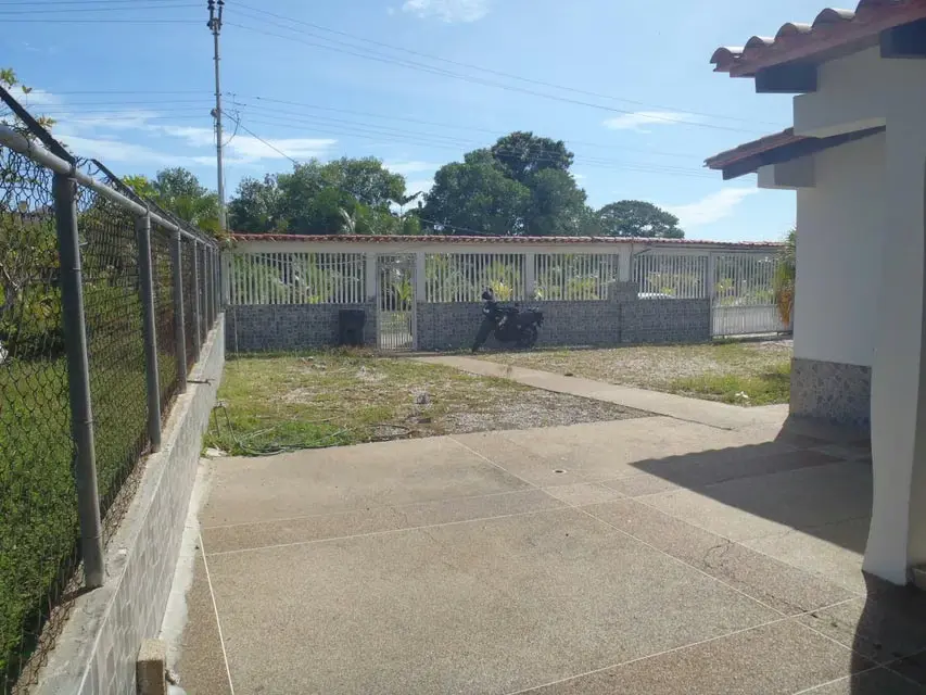 Casa (1 Nivel) en Venta en Los Canales de Rio Chico, Miranda - 27