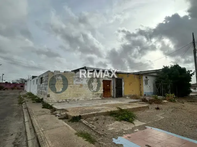 Parcela en Judibana, uso residencial o comercial. - 2