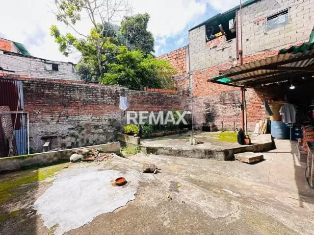 EN VENTA Casa para remodelar en la carrera 4 de la Concordia, media cuadra del Estadio Tachira. - 8