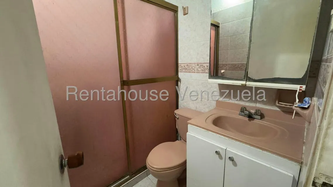 Townhouse (Duplex) en Venta en Rosalito, Miranda - 16