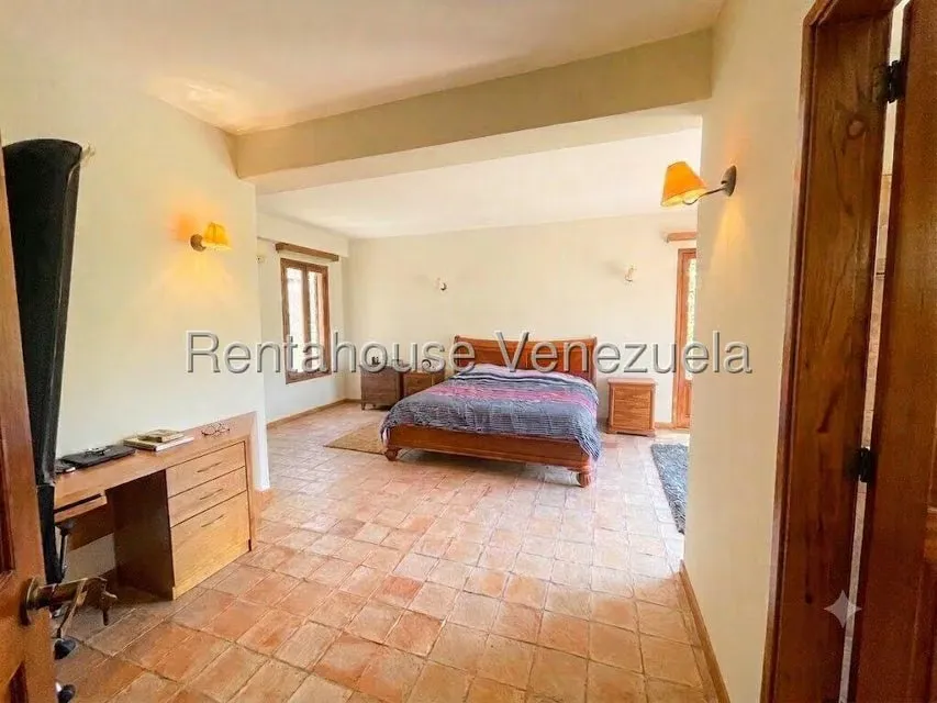 Townhouse (1 Nivel) en Venta en La Floresta, Distrito Metropolitano - 13