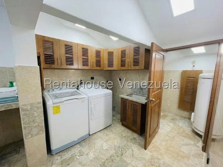 Townhouse (1 Nivel) en Venta en La Floresta, Distrito Metropolitano - 15