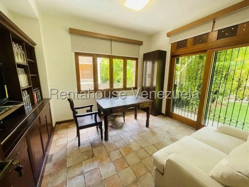 Townhouse (1 Nivel) en Venta en La Floresta, Distrito Metropolitano - 6