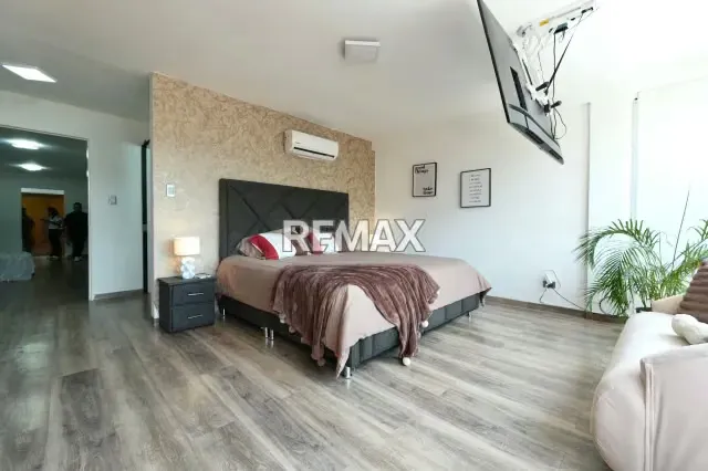 HERMOSA CASA EN VENTA EN CALLE CERRADA CON VIGILANCIA - COLINAS DE VISTA ALEGRE 672 m² - 13