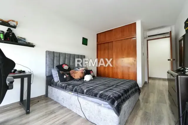 HERMOSA CASA EN VENTA EN CALLE CERRADA CON VIGILANCIA - COLINAS DE VISTA ALEGRE 672 m² - 8