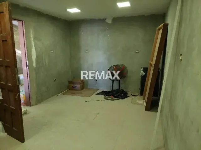 Excelente Oportunidad de Inversión: Inmueble Comercial Multiuso – Av. Principal de Antiguo Aeropuerto - 9