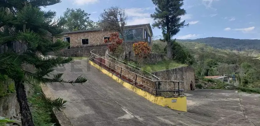 Posada en Curimagua, clima de montaña. Sierra Falcón