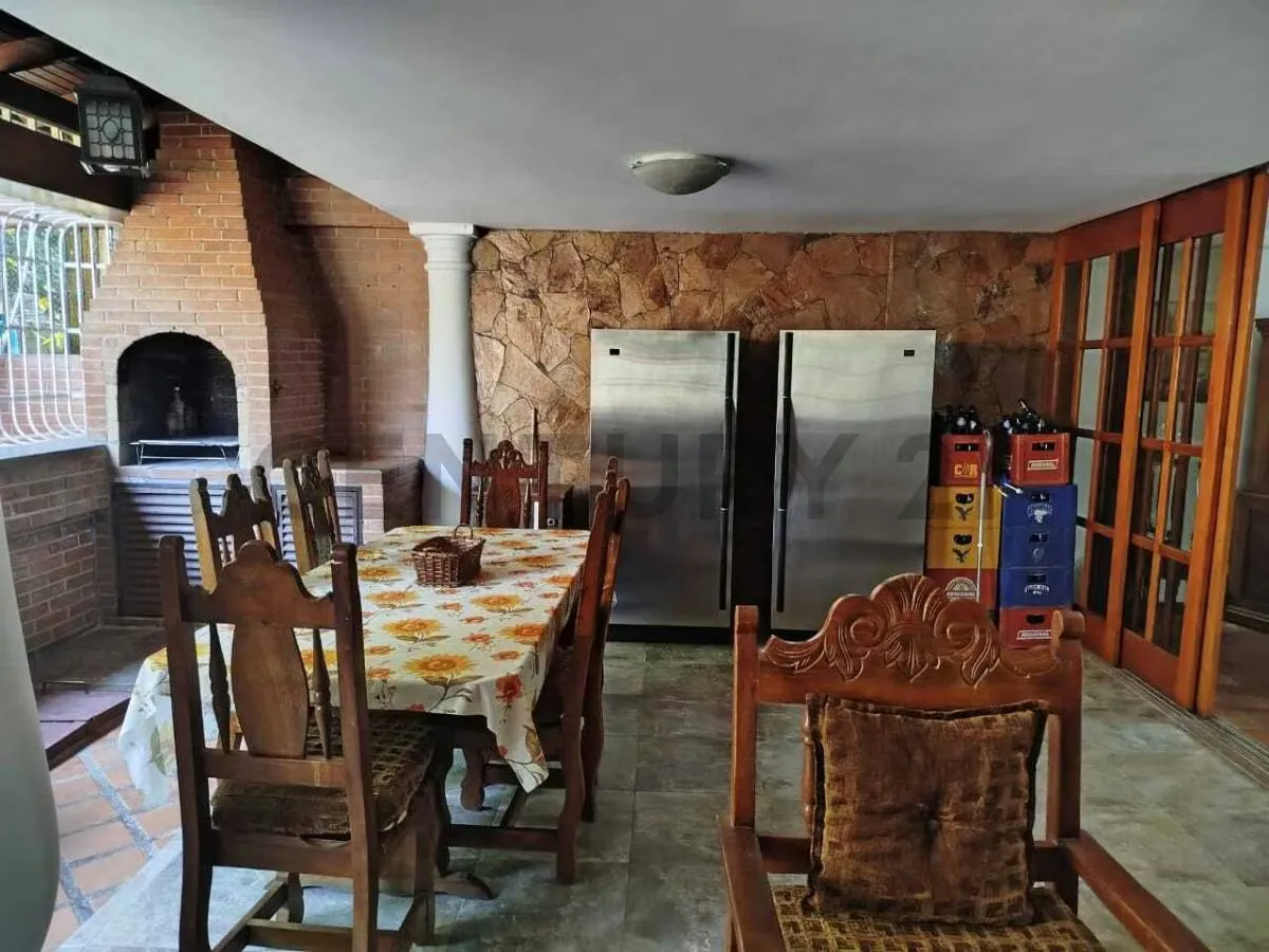 EN VENTA EXCELENTE CASA URB. VALLE ARRIBA - 19