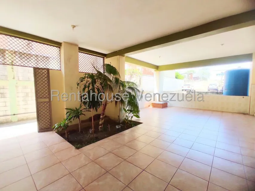 Apartamento (1 Nivel) en Venta en Centro, Lara - 2