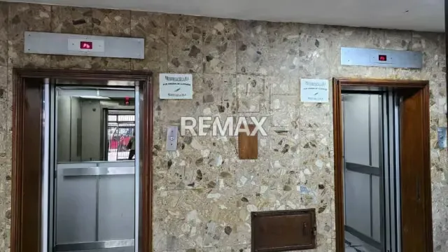 VENTA DE OFICINA TORRE E #1005 - 12