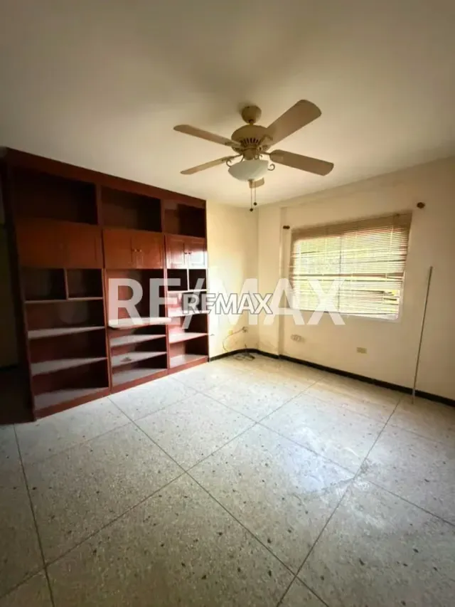 CASA EN VENTA URBANIZACIÓN LA COROMOTO SAN FRANCISCO - 3
