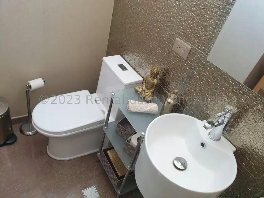 Comercial (Local Comercial) en Venta en Miranda, Distrito Metropolitano - 21